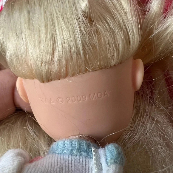 Moxie Girlz Blonde Doll Dressed Pink MGA 2009 Avery Silly Monkey Doll - Picture 7 of 7